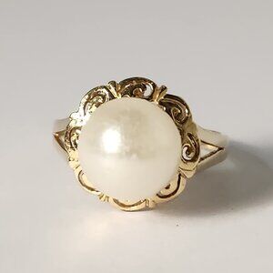 Estate Gold and White Pearl Dome Ring